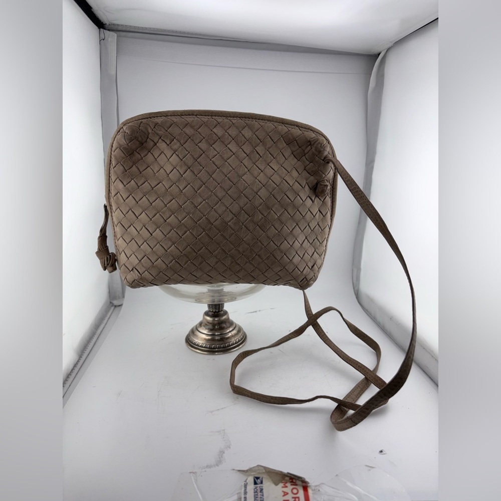Vintage 1980's Bottega Veneta Intrecciato Leather Drawstring Bag​​ - Picture 6 of 14